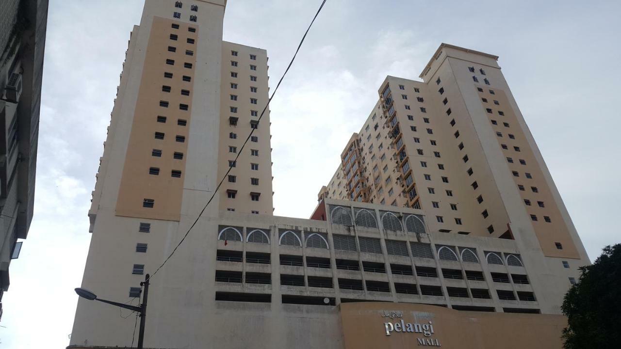 Prestige Pelangi Riverside'S Home Кота Бару Екстериор снимка